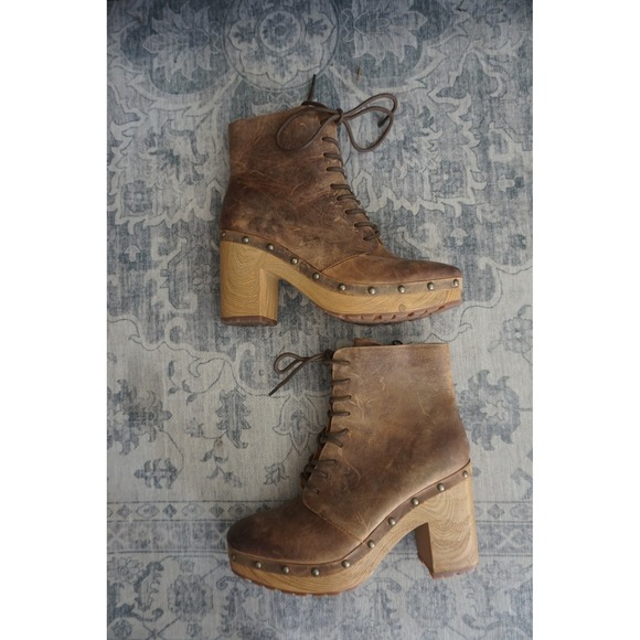 Kork-Ease Sherborn Brown Leather Lace Up Platform Clog Boots Studded size 8.5